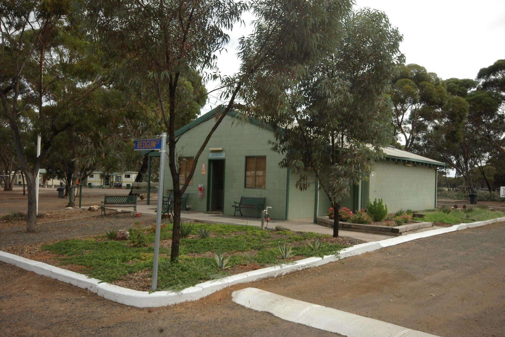 Acclaim Gateway Caravan Park Dundas Экстерьер фото